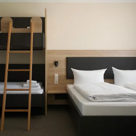 Hotell Tagungszentrum 3*