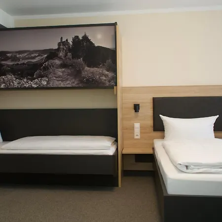 Tagungszentrum Hotell 3*