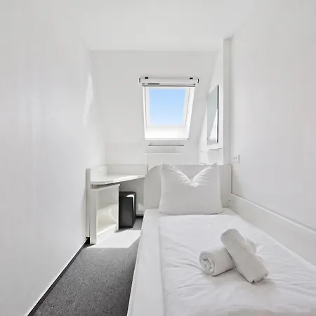 & Tagungszentrum - Hessenhoefe 3*